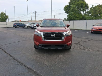 2025 Nissan Pathfinder SV