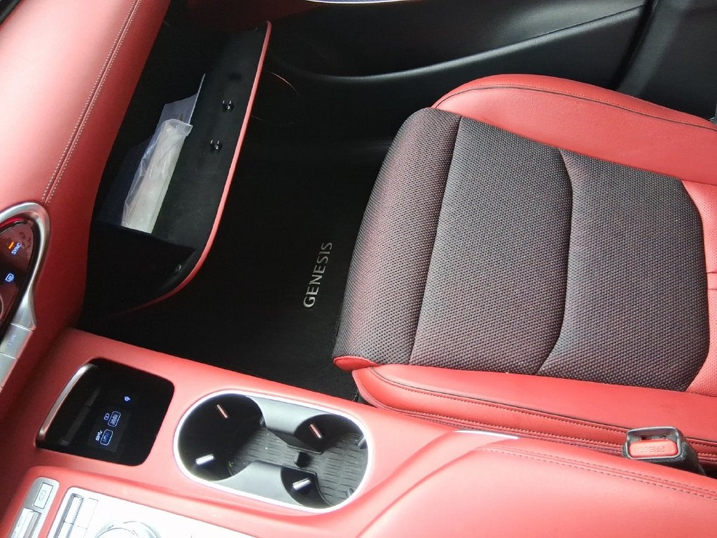 2024 Genesis GV70 2.5T
