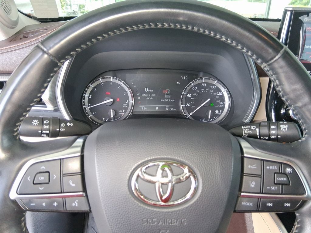 2021 Toyota Highlander Platinum