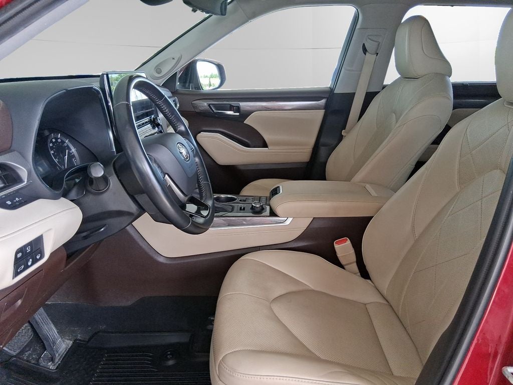 2021 Toyota Highlander Platinum
