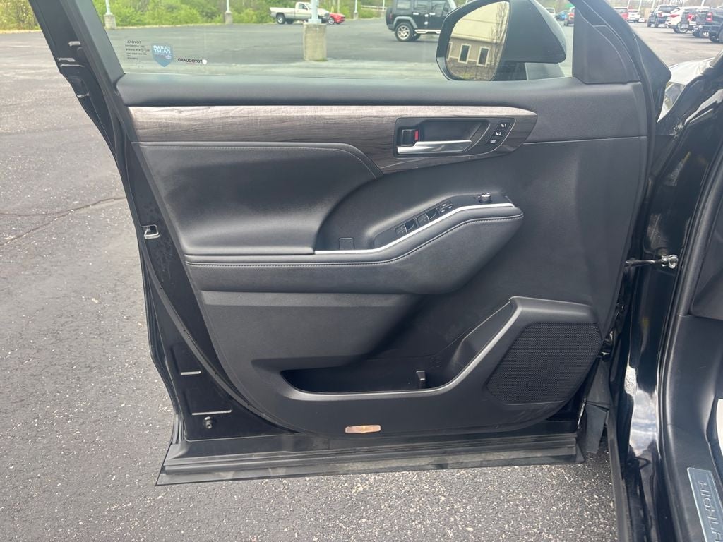 2023 Toyota Highlander Limited