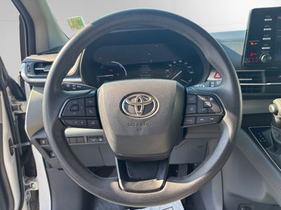 2024 Toyota Sienna LE 8 Passenger