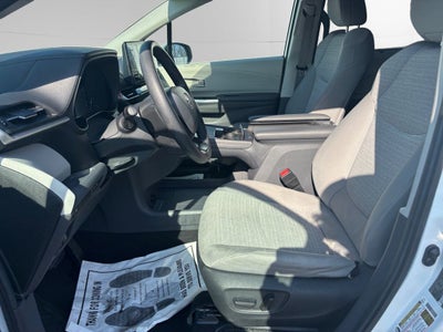 2024 Toyota Sienna LE 8 Passenger