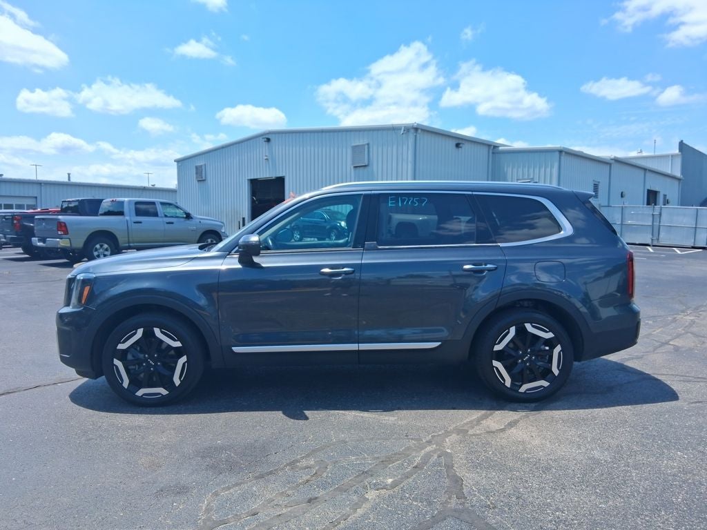 2023 Kia Telluride S