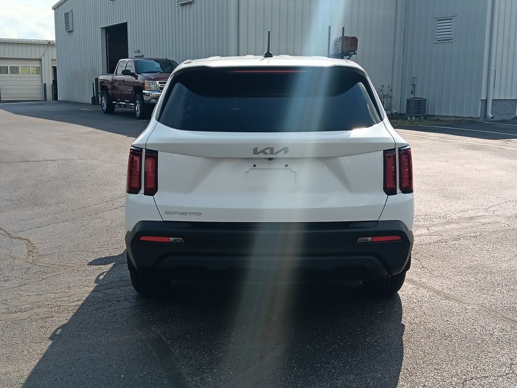 2023 Kia Sorento LX