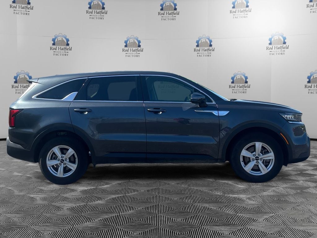 2023 Kia Sorento LX