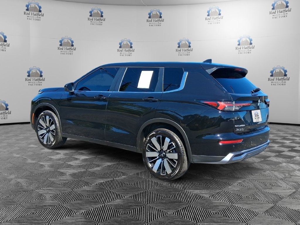 2025 Mitsubishi Outlander SE