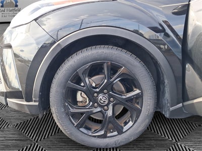 2022 Toyota C-HR XLE