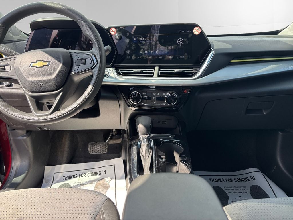 2025 Chevrolet Trax LT