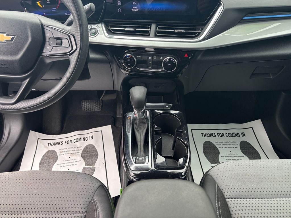 2025 Chevrolet Trax LT