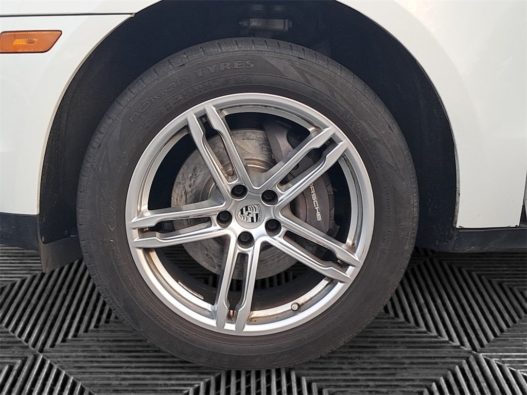 2021 Porsche Macan Base