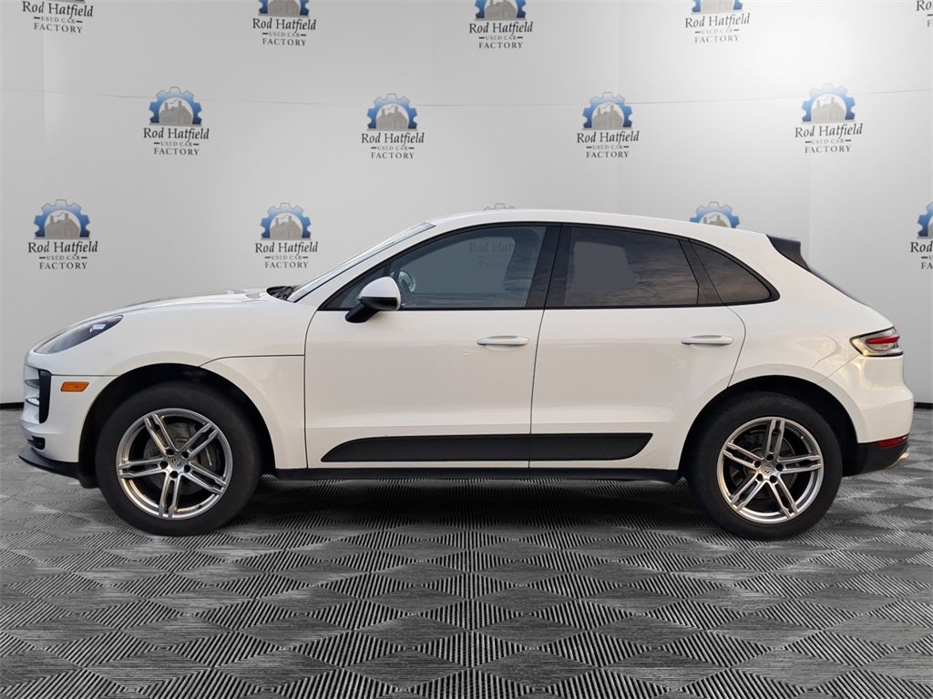 2021 Porsche Macan Base