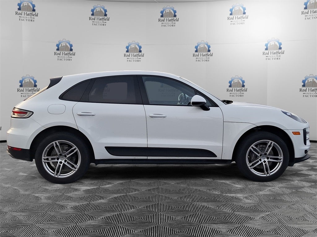 2021 Porsche Macan Base
