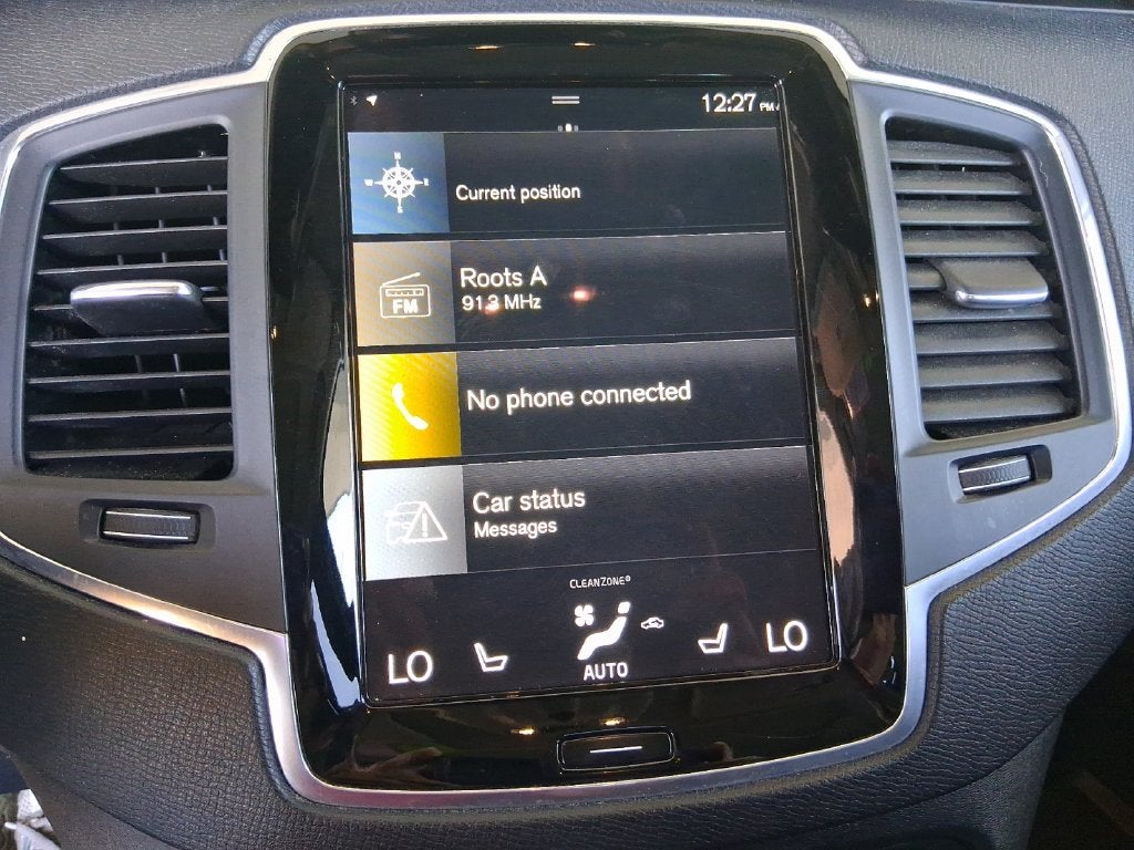 2020 Volvo XC90 T6 Momentum