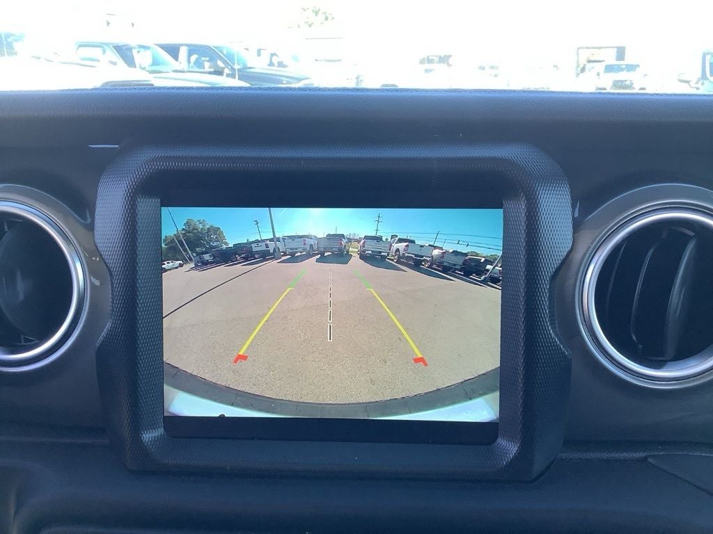 2023 Jeep Wrangler 4-Door Sahara