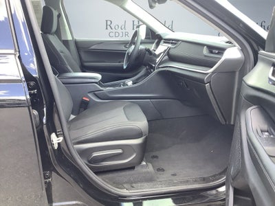 2024 Jeep Grand Cherokee Laredo 4x4