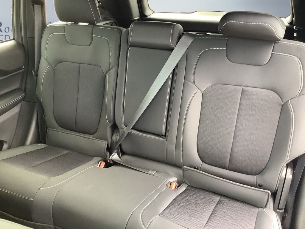 2026 Jeep Grand Cherokee GRAND CHEROKEE LAREDO X 4X4