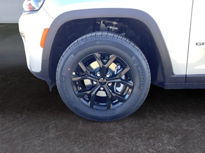 2026 Jeep Grand Cherokee GRAND CHEROKEE LAREDO ALTITUDE 4X4