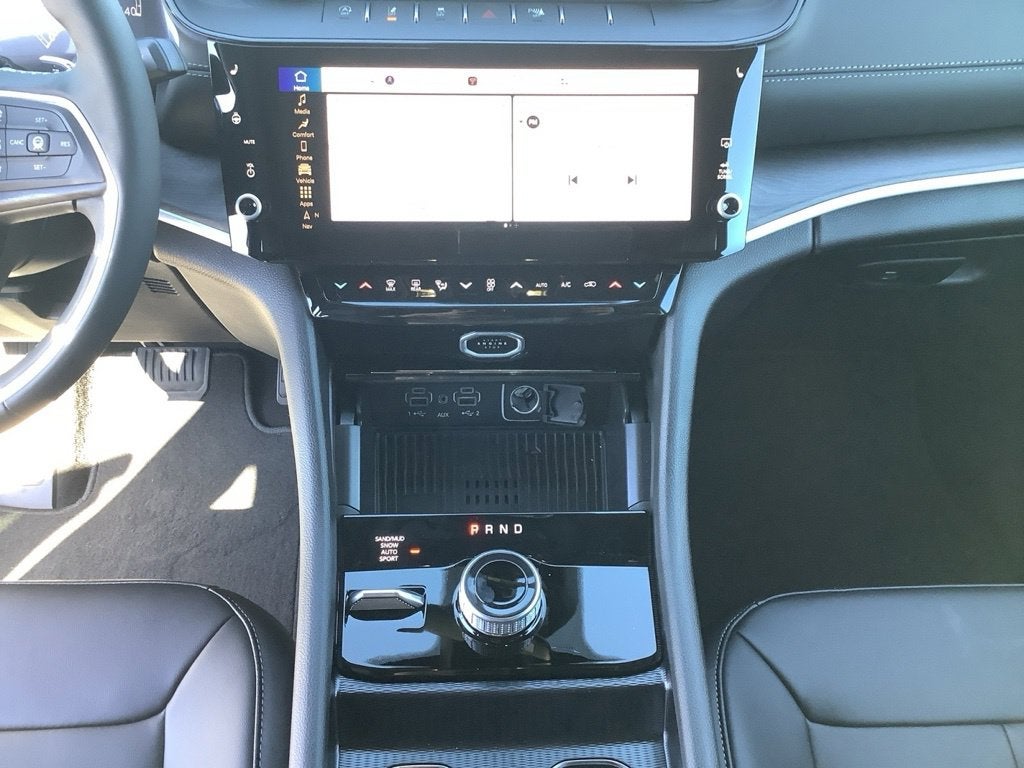 2027 Jeep Grand Cherokee GRAND CHEROKEE LIMITED 4X4