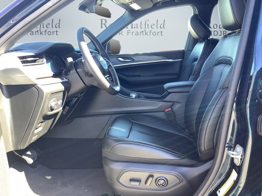 2027 Jeep Grand Cherokee GRAND CHEROKEE LIMITED 4X4