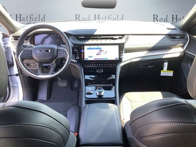 2027 Jeep Grand Cherokee Laredo Altitude