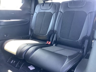 2027 Jeep Grand Cherokee Laredo Altitude