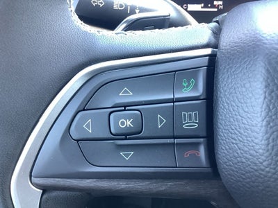 2027 Jeep Grand Cherokee Laredo Altitude