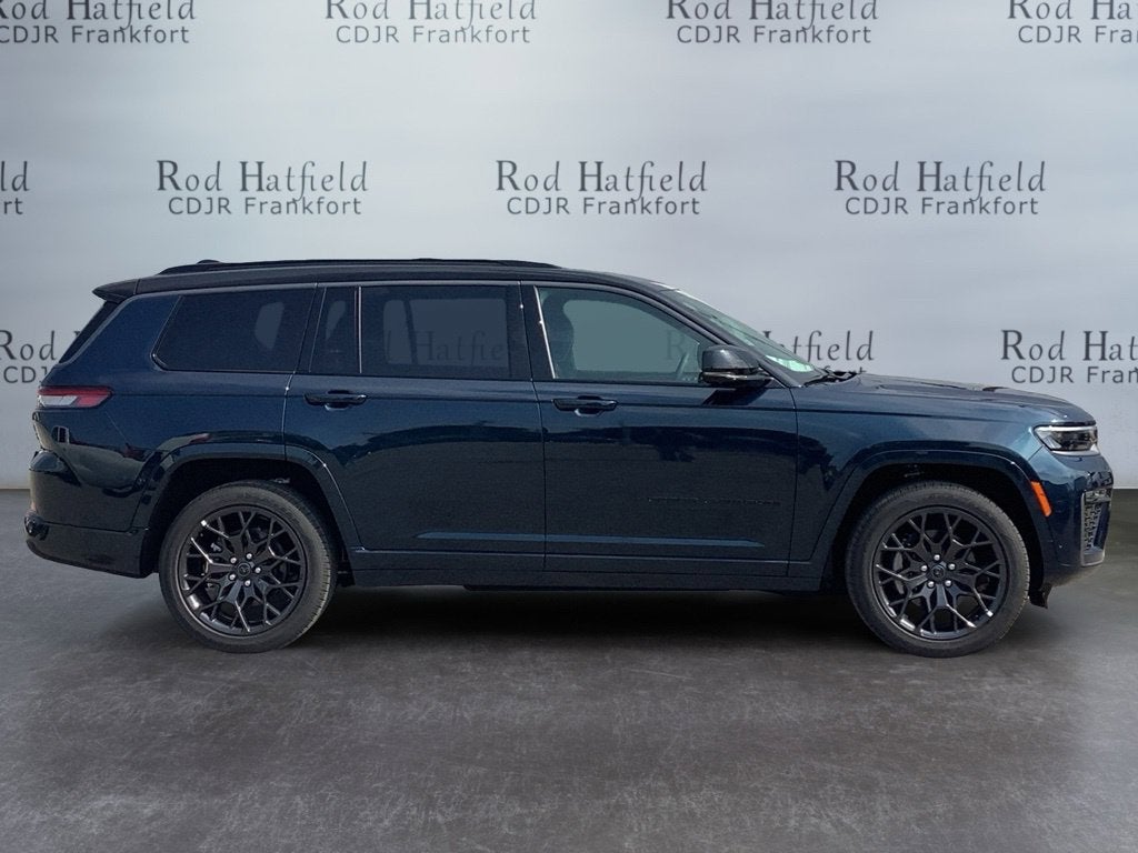 2027 Jeep Grand Cherokee GRAND CHEROKEE L SUMMIT 4X4