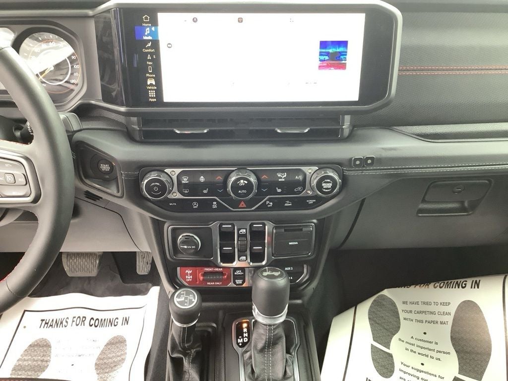 2024 Jeep Wrangler 4-Door Recon 4x4