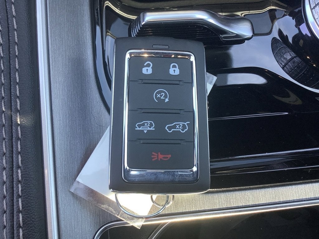 2027 Jeep Grand Wagoneer GRAND WAGONEER UPLAND 4X4