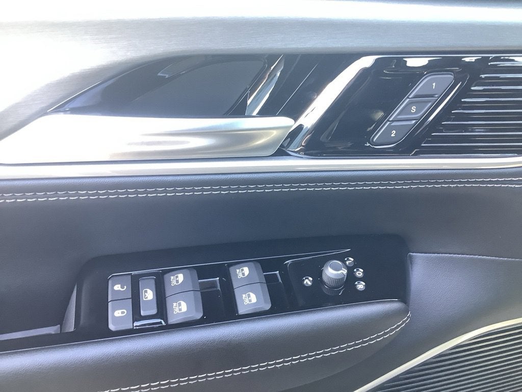 2027 Jeep Grand Wagoneer GRAND WAGONEER UPLAND 4X4
