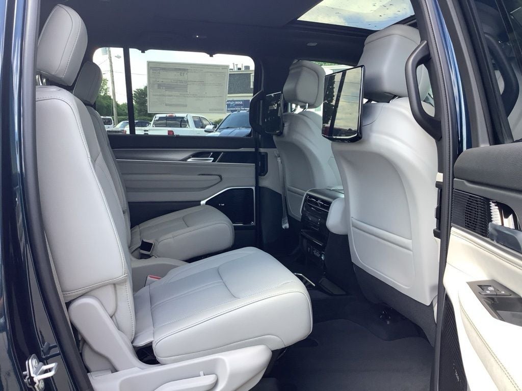 2026 Jeep Grand Wagoneer GRAND WAGONEER LIMITED RESERVE 4X4
