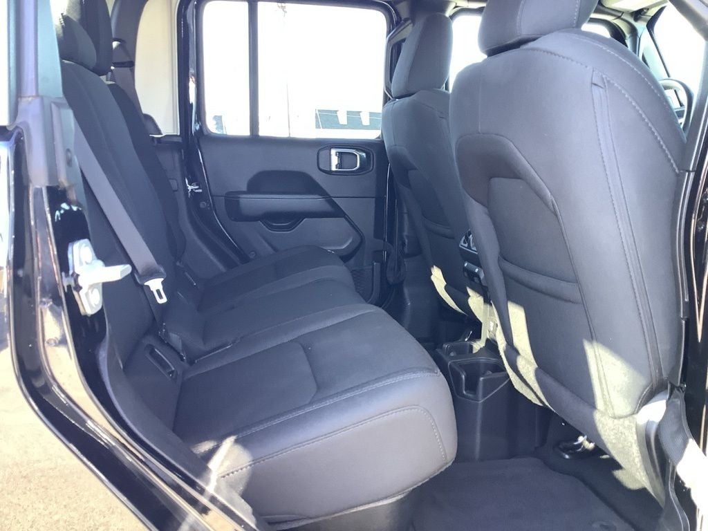 2023 Jeep Gladiator Overland 4x4