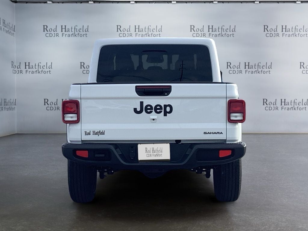 2026 Jeep Gladiator GLADIATOR SAHARA 4X4