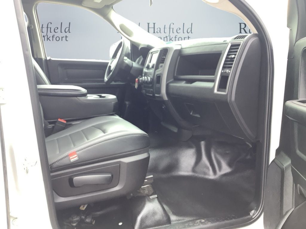 2022 RAM 1500 Classic Tradesman Quad Cab 4x4 6'4' Box