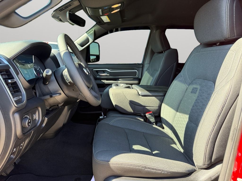 2025 RAM 1500 Big Horn Crew Cab 4x4 6'4' Box