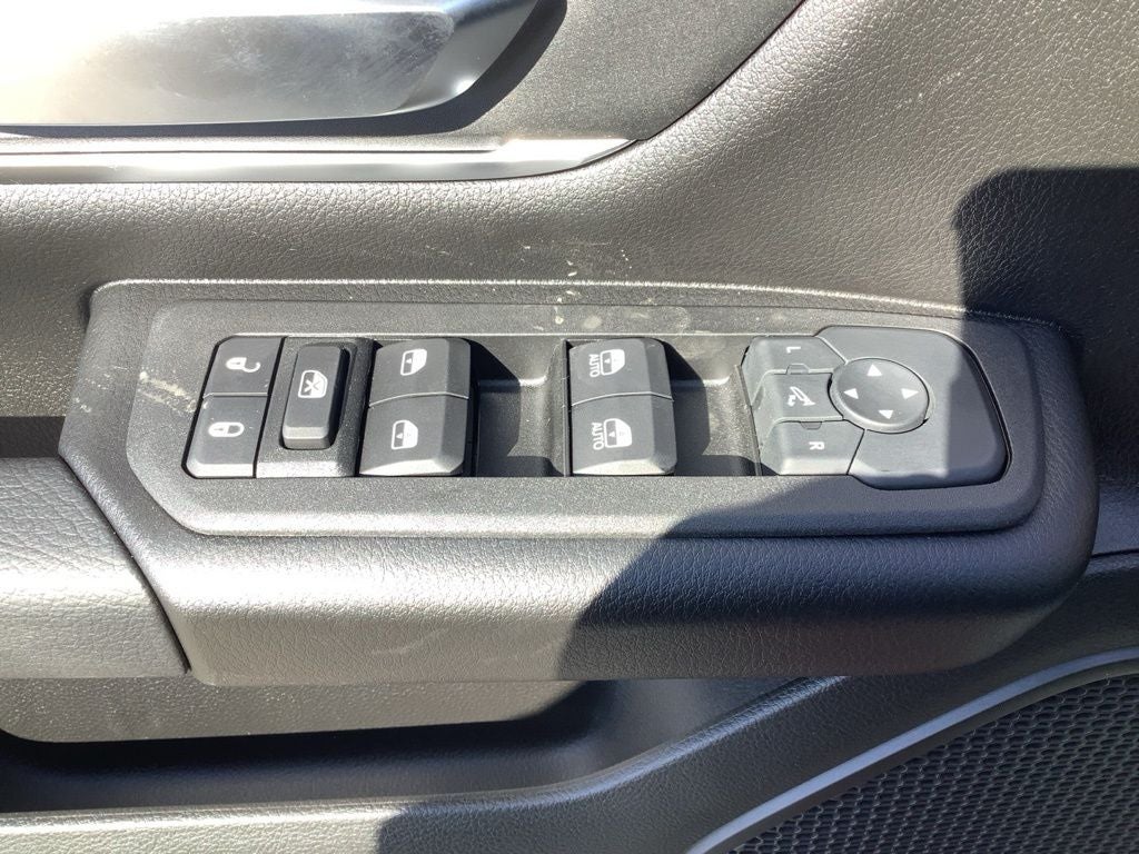 2025 RAM Ram 1500 RAM 1500 BIG HORN CREW CAB 4X4 5'7' BOX