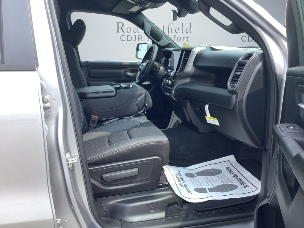 2025 RAM Ram 1500 RAM 1500 TRADESMAN CREW CAB 4X4 5'7' BOX