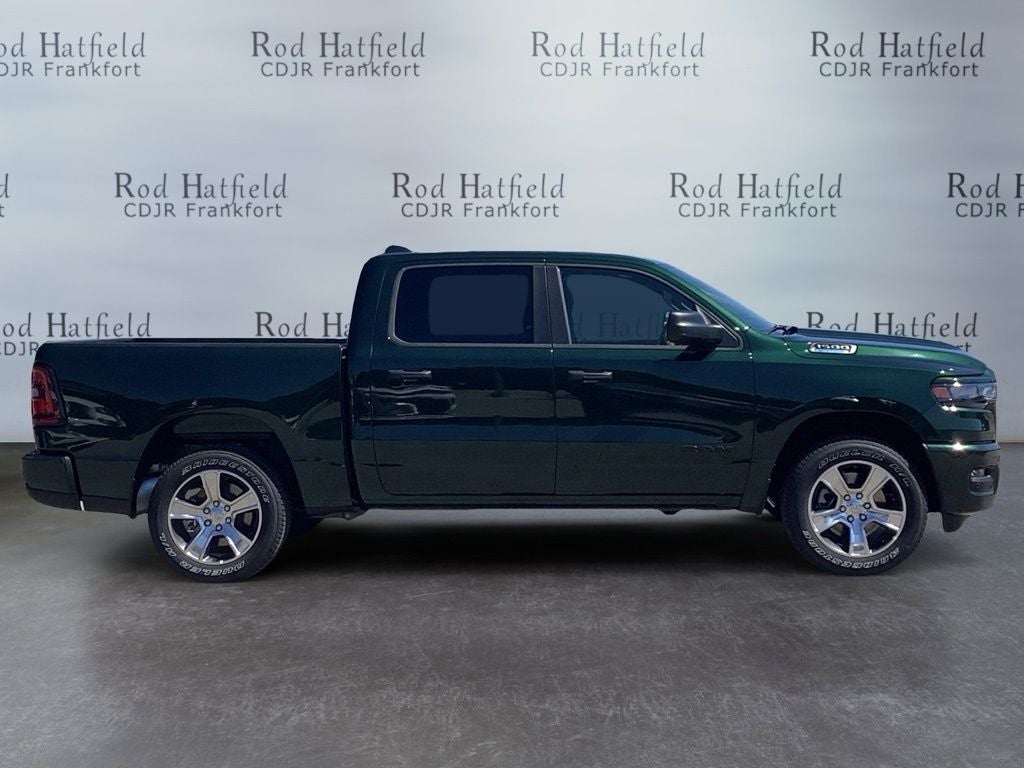 2026 RAM Ram 1500 RAM 1500 EXPRESS CREW CAB 4X4 5'7' BOX