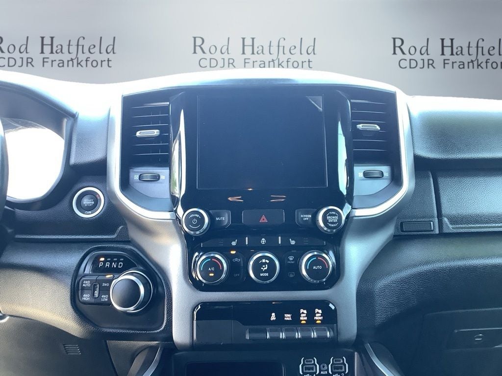 2022 RAM 1500 Big Horn Crew Cab 4x4 5'7' Box