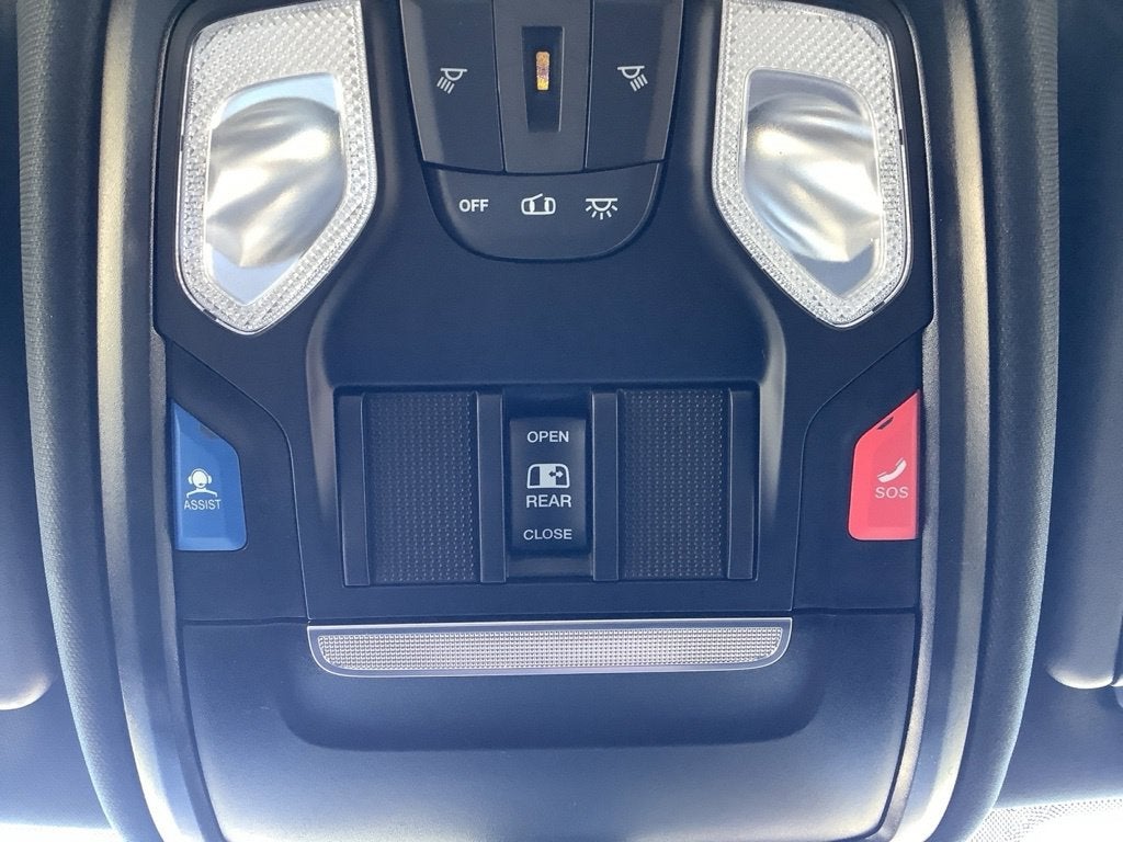 2027 RAM Ram 1500 RAM 1500 WARLOCK CREW CAB 4X4 5'7' BOX