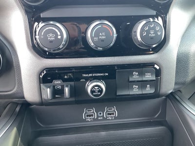 2026 RAM Ram 1500 RAM 1500 EXPRESS CREW CAB 4X4 5'7' BOX