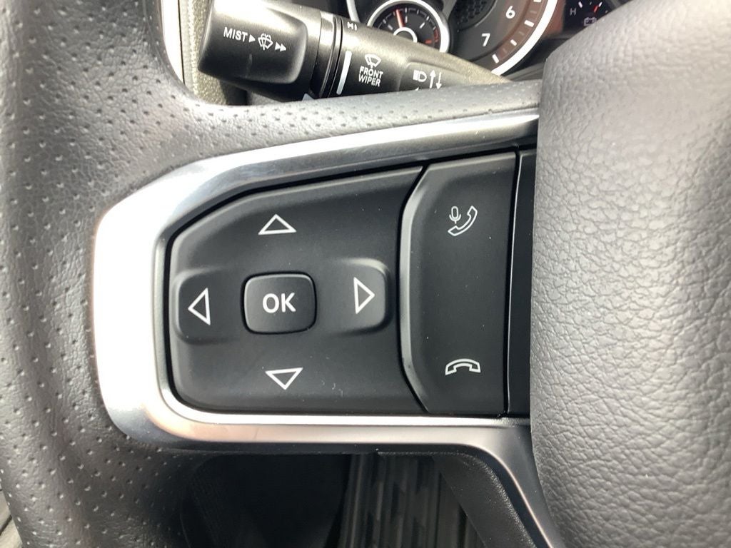 2026 RAM 1500 RAM 1500 WARLOCK CREW CAB 4X4 5'7' BOX