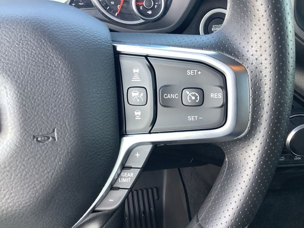 2026 RAM 1500 RAM 1500 WARLOCK CREW CAB 4X4 5'7' BOX