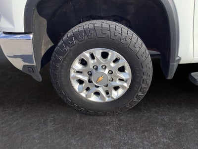 2024 Chevrolet Silverado 2500HD 4WD Crew Cab Standard Bed LT