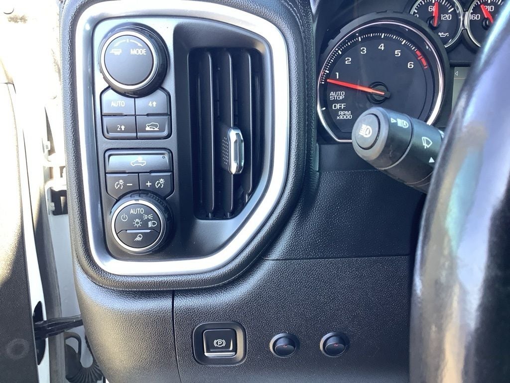 2021 Chevrolet Silverado 1500 4WD Double Cab Standard Bed LT