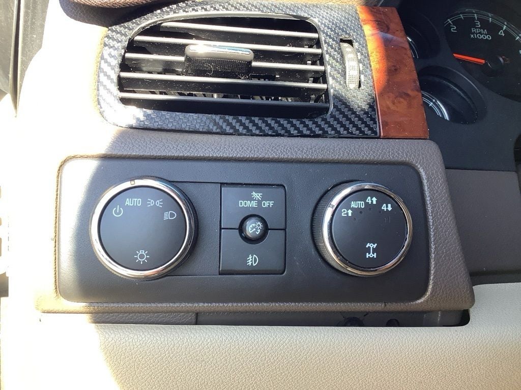 2011 GMC Yukon XL 1500 SLT