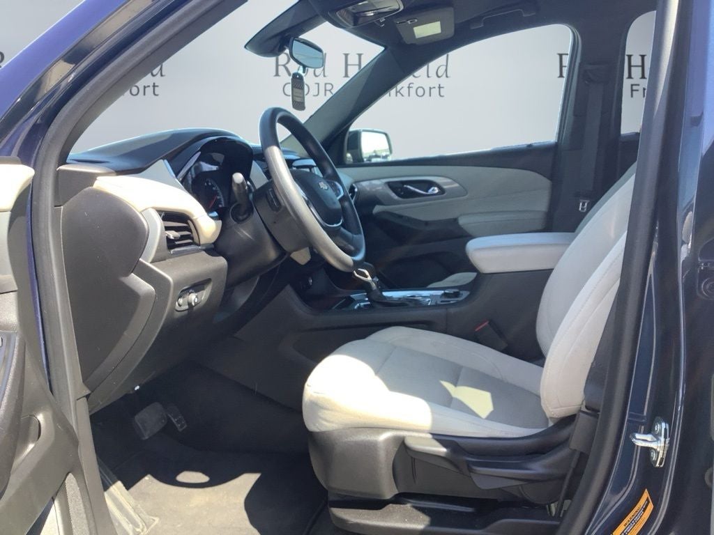 2023 Chevrolet Traverse FWD LS