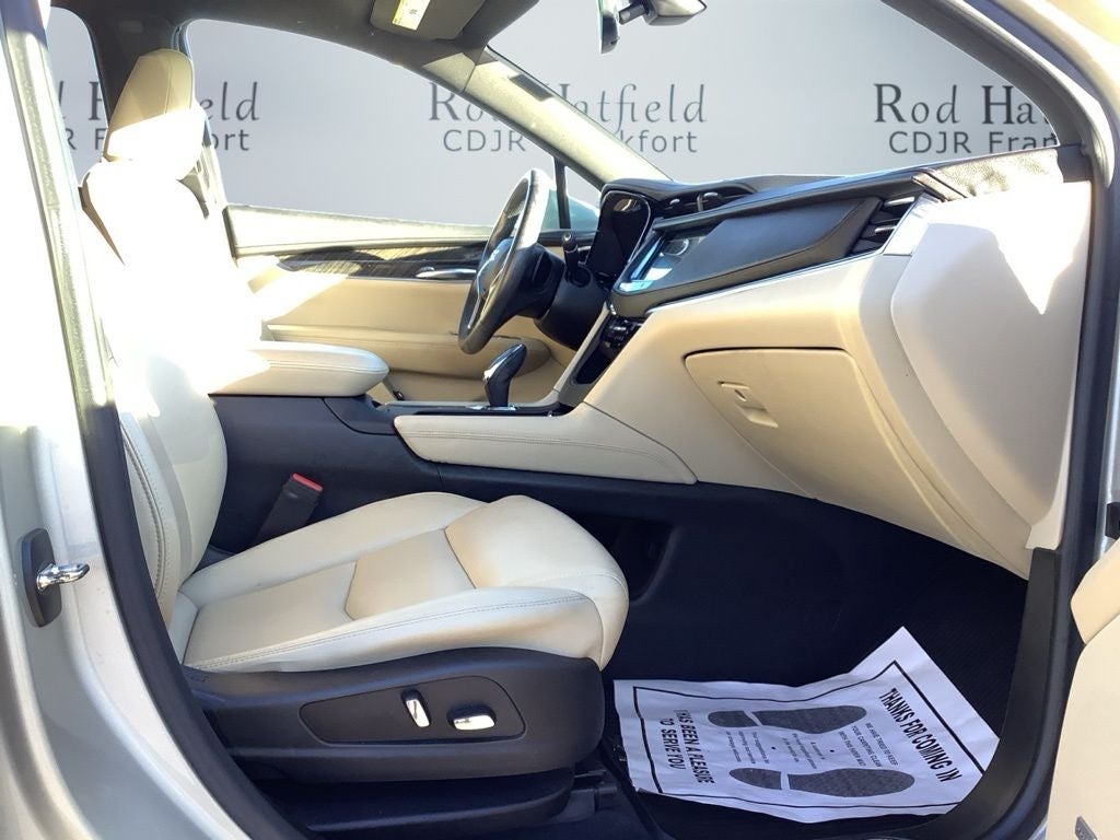 2017 Cadillac XT5 Standard