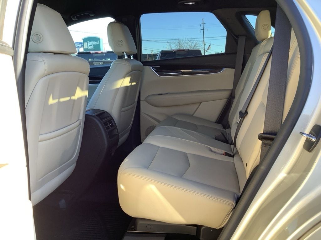 2017 Cadillac XT5 Standard